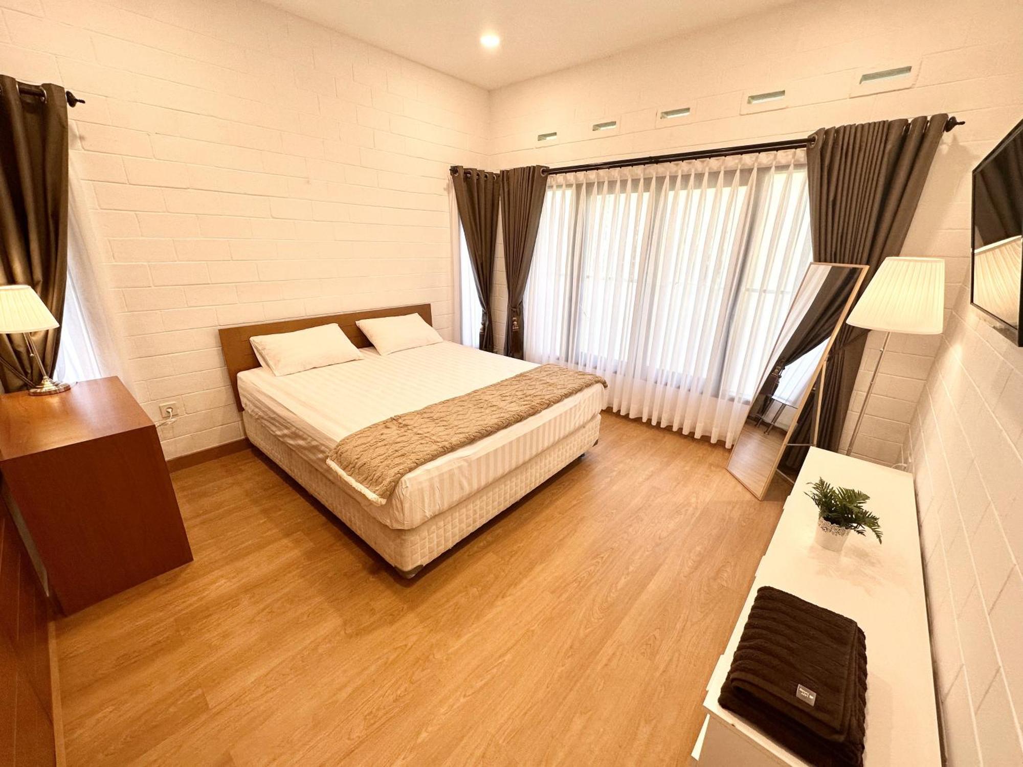 Villa Putih Le Cordon Bandung Buitenkant foto
